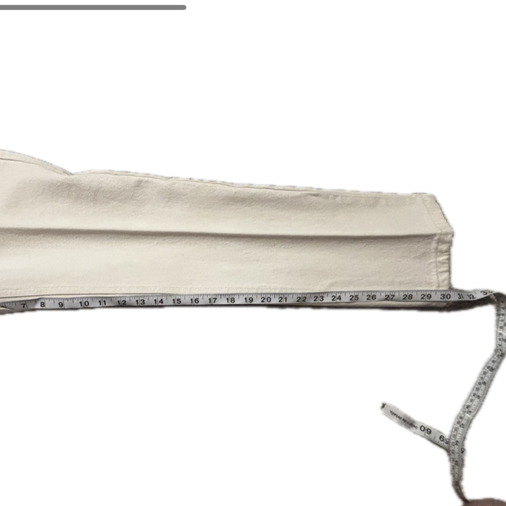 L.L. Bean Double L White Jeans – Size 8, Near Perfect Condition 🤍 - Picture 4 of 7